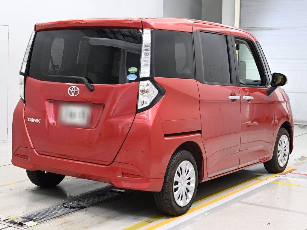 TOYOTA TANK