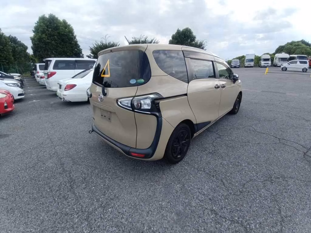 TOYOTA SIENTA