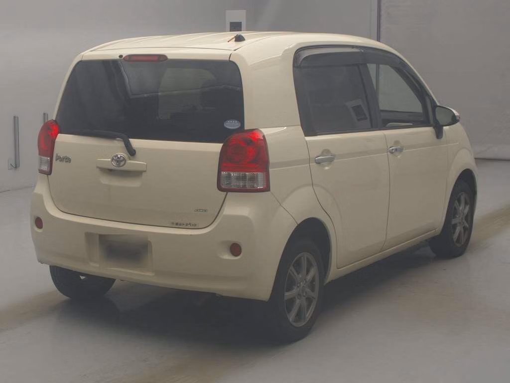 TOYOTA PORTE