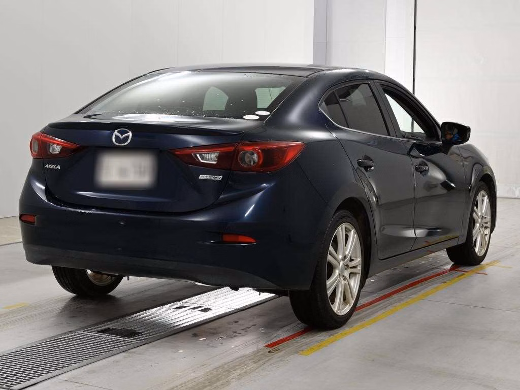 MAZDA AXELA