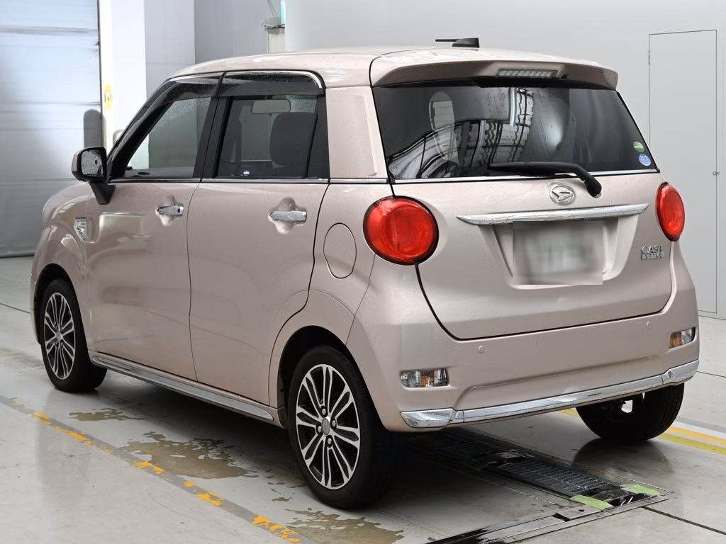 DAIHATSU CAST