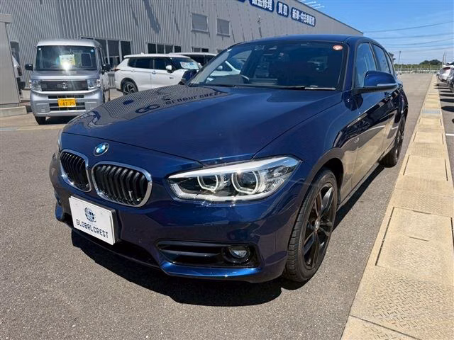 BMW 1-SERIES