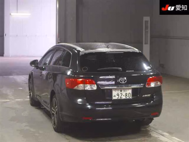 TOYOTA AVENSIS