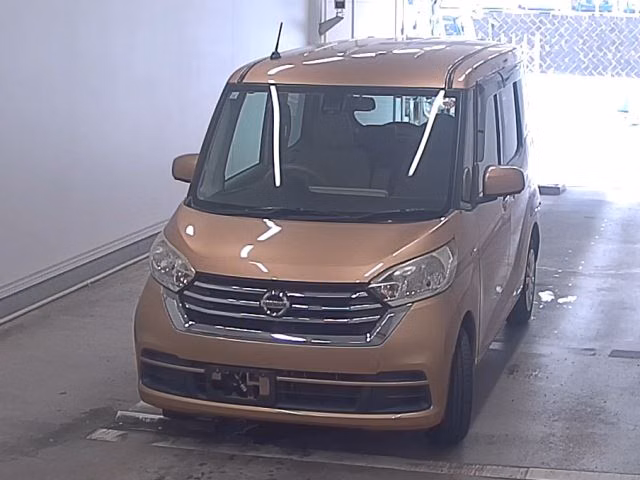 NISSAN DAYZ ROOX
