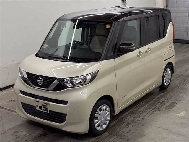 NISSAN ROOX