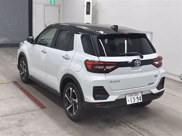 TOYOTA RAIZE