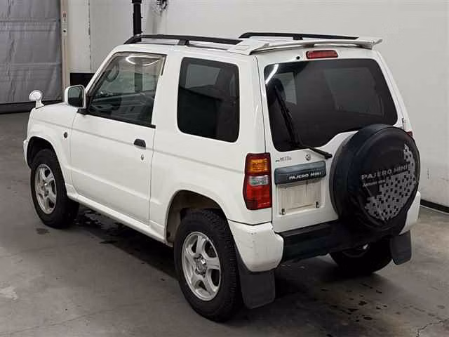 MITSUBISHI PAJERO MINI