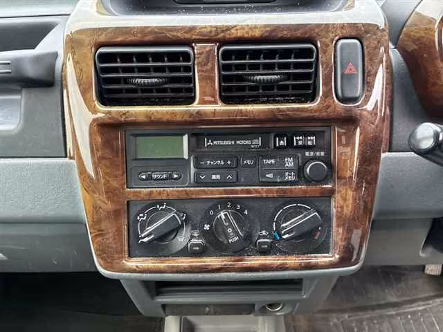 MITSUBISHI PAJERO MINI