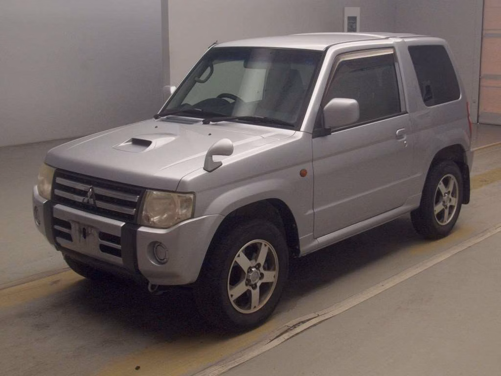 MITSUBISHI PAJERO MINI