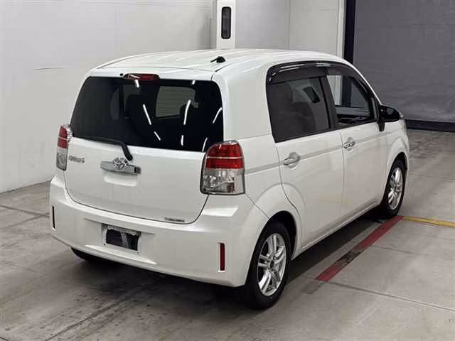 TOYOTA SPADE