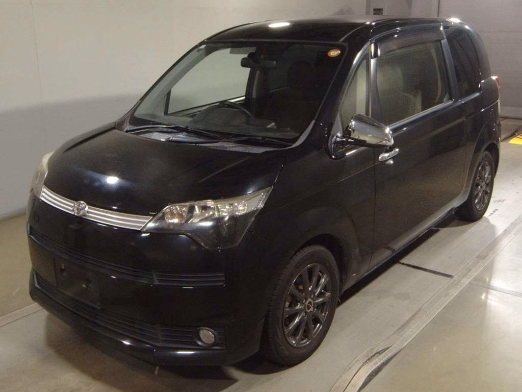 TOYOTA SPADE