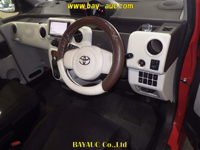 TOYOTA SPADE