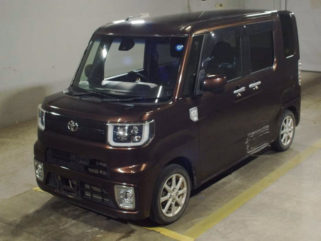TOYOTA PIXIS MEGA