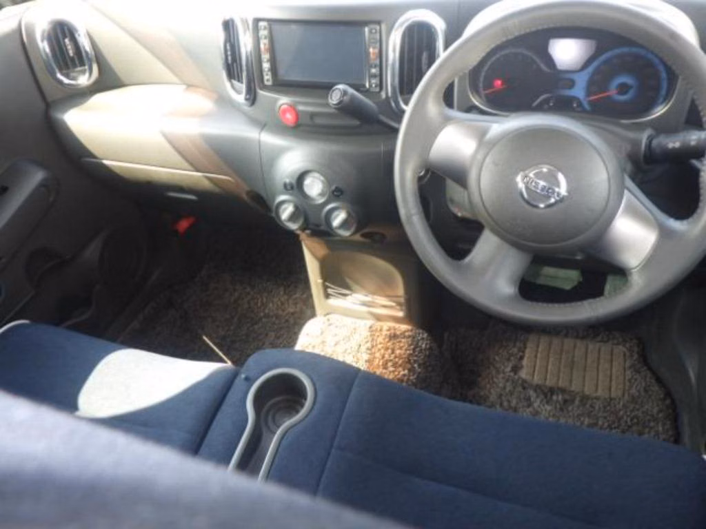 NISSAN CUBE