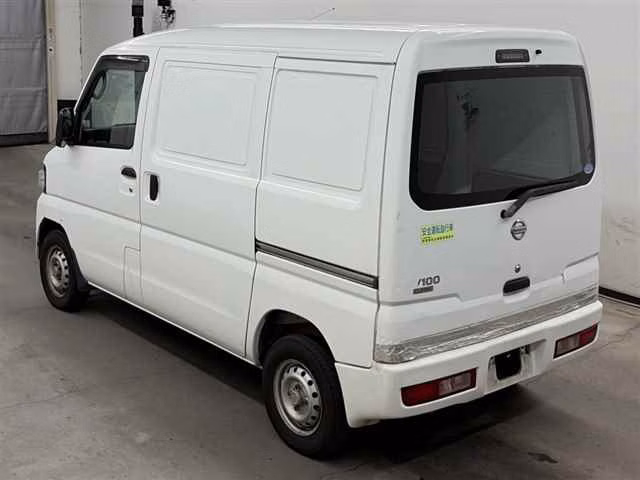 NISSAN NV100 CLIPPER