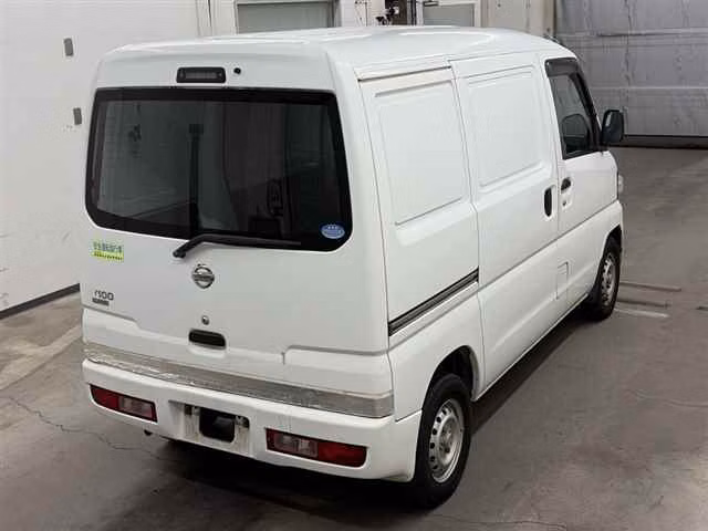 NISSAN NV100 CLIPPER