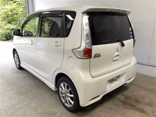 MITSUBISHI EK CUSTOM