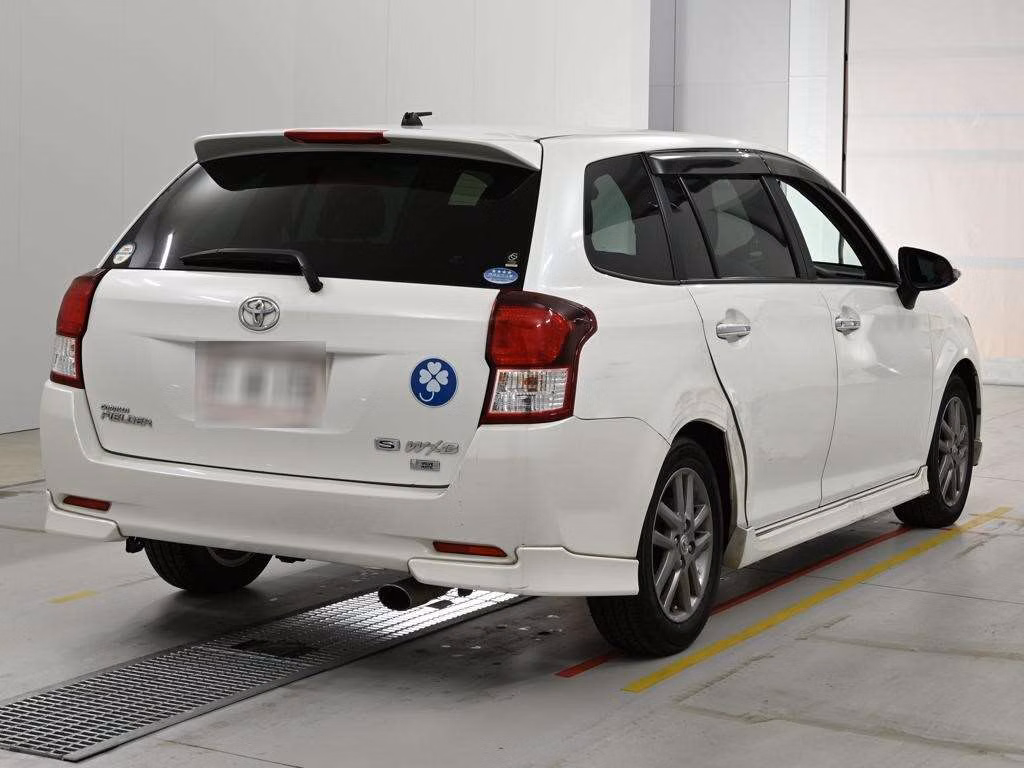 TOYOTA COROLLA FIELDER