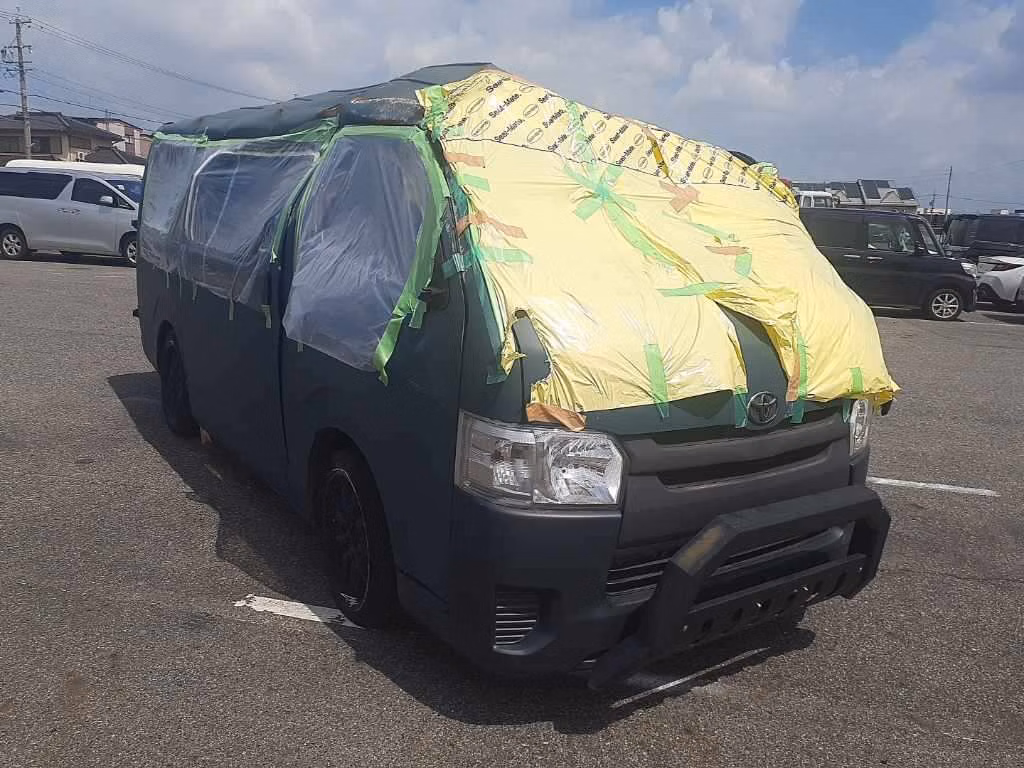 TOYOTA REGIUS ACE