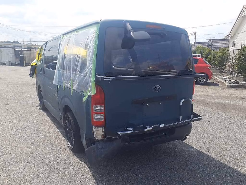 TOYOTA REGIUS ACE