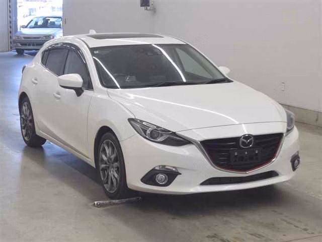 MAZDA AXELA