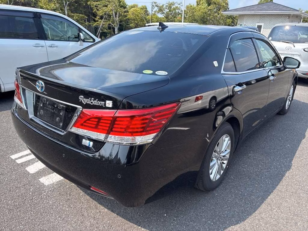 TOYOTA CROWN