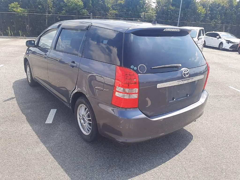 TOYOTA WISH