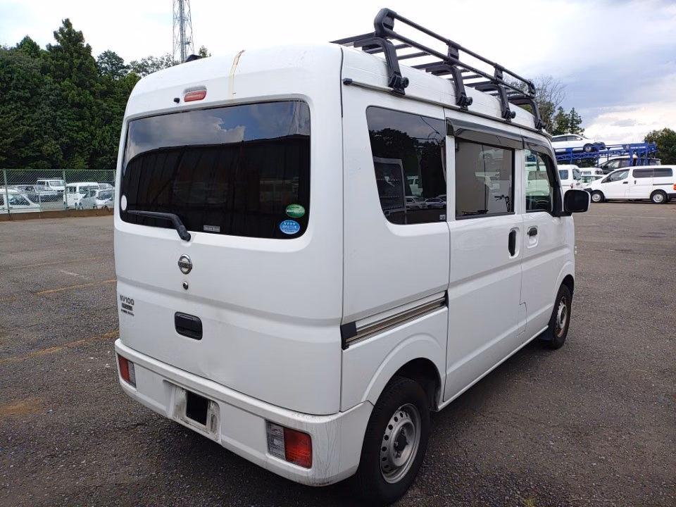 NISSAN NV100 CLIPPER