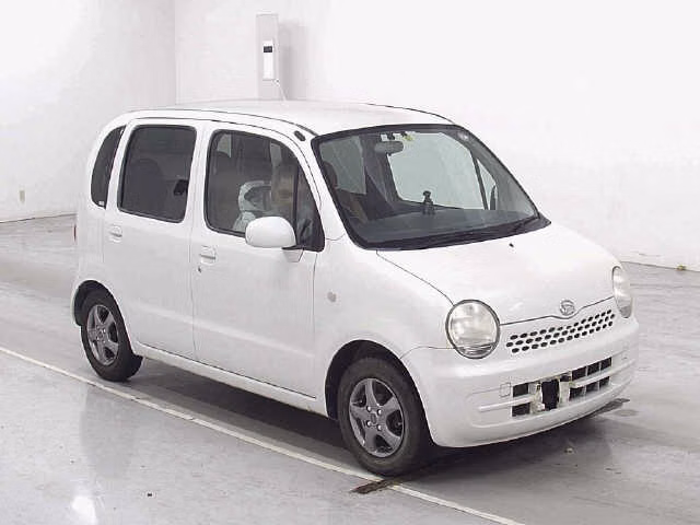 DAIHATSU MOVE LATTE