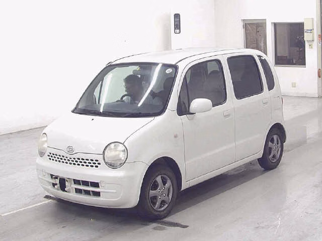 DAIHATSU MOVE LATTE