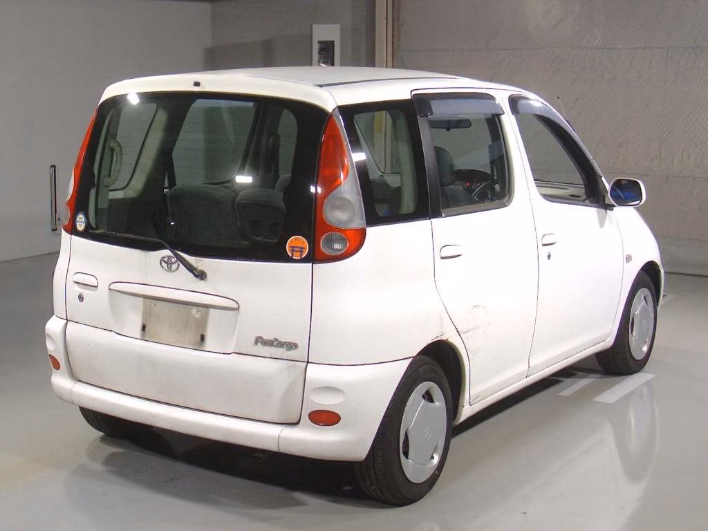 TOYOTA FUNCARGO