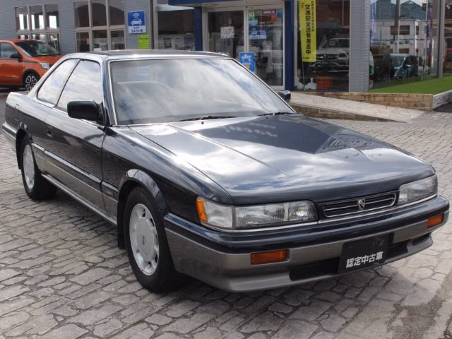 Nissan Leopard