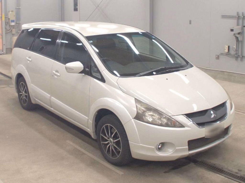MITSUBISHI GRANDIS