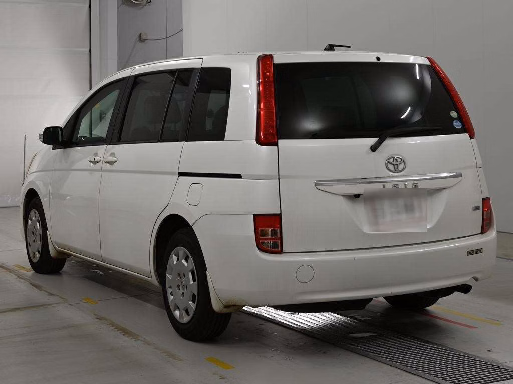TOYOTA ISIS