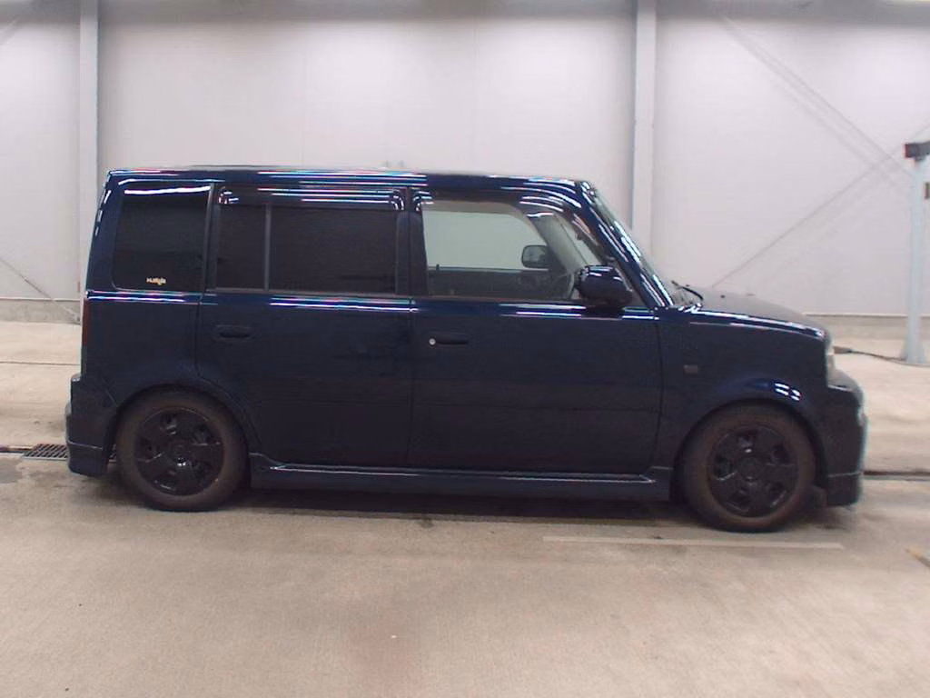 TOYOTA BB