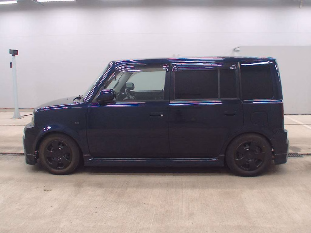 TOYOTA BB