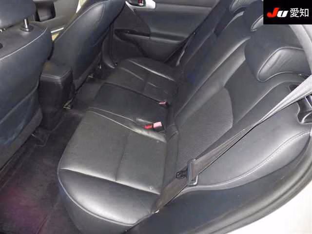 LEXUS CT200H