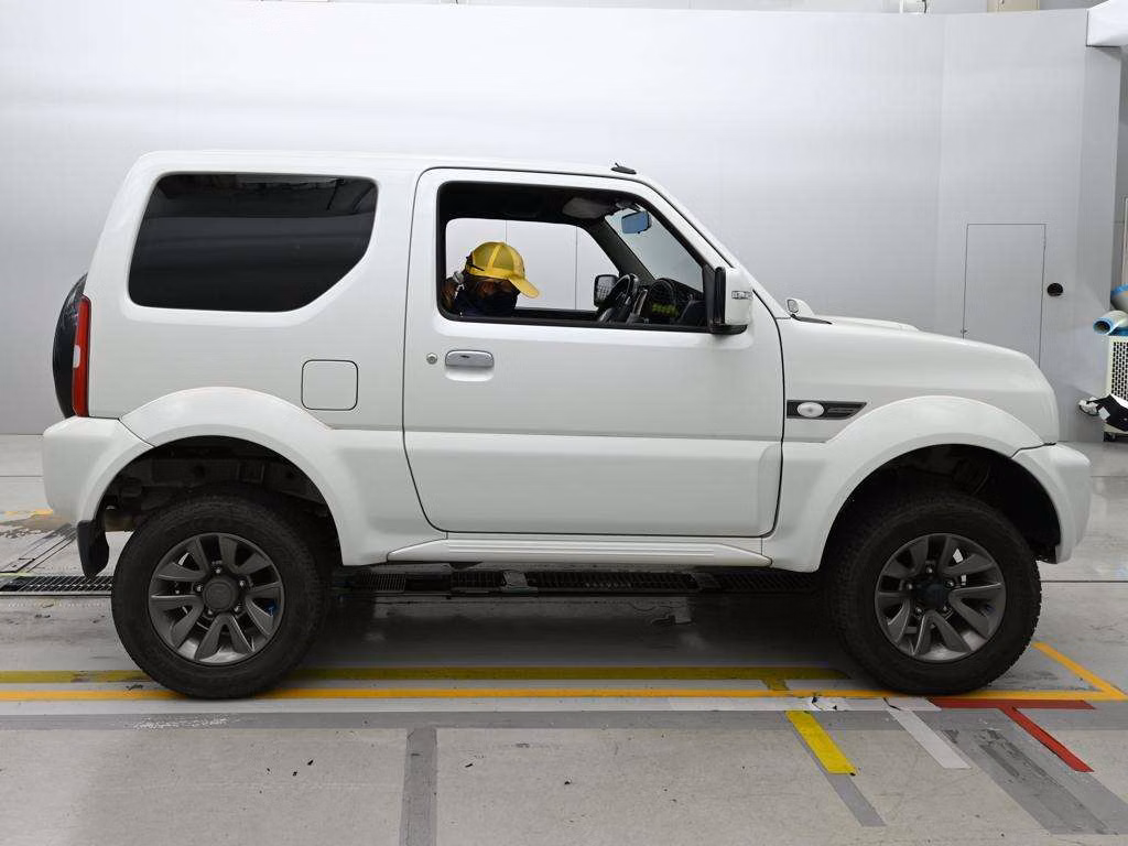 SUZUKI JIMNY SIERRA