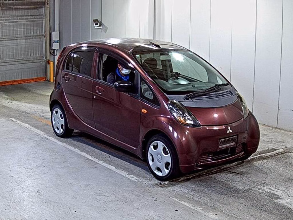 MITSUBISHI I