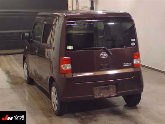 DAIHATSU MOVE CONTE