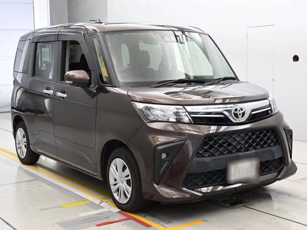 TOYOTA ROOMY
