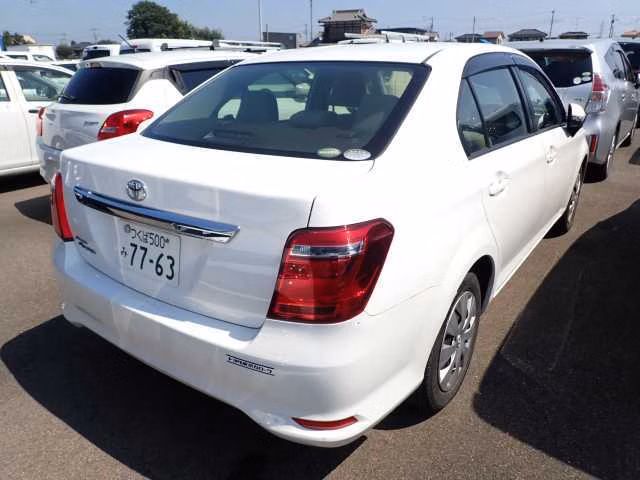 TOYOTA COROLLA AXIO