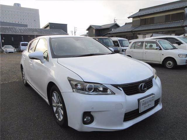 LEXUS CT200H