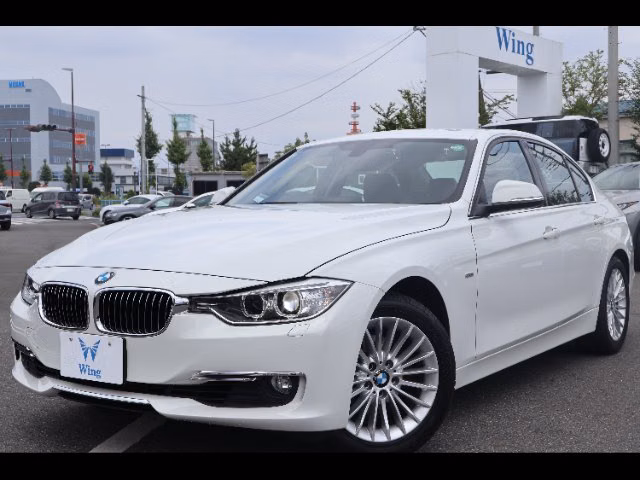 BMW 3-SERIES