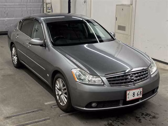 NISSAN FUGA