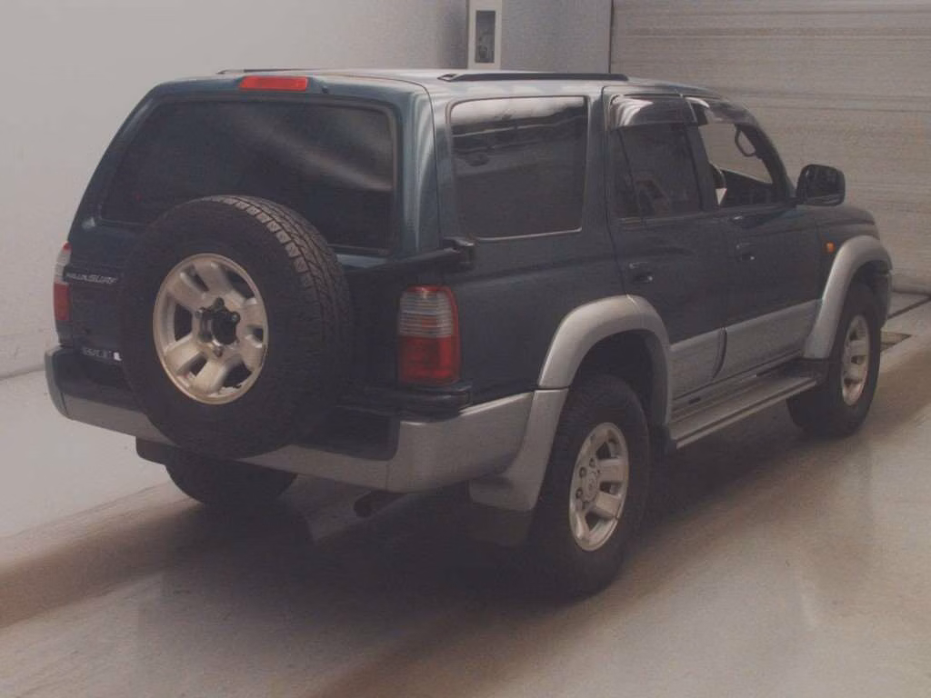 TOYOTA HILUX SURF