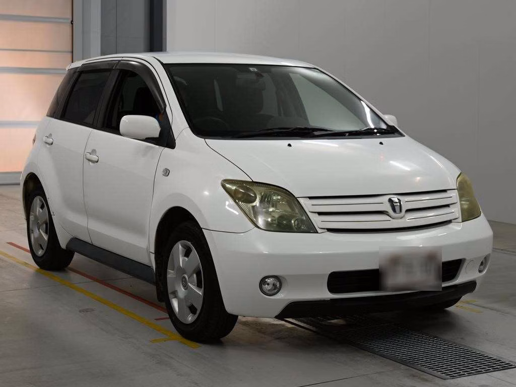 TOYOTA IST