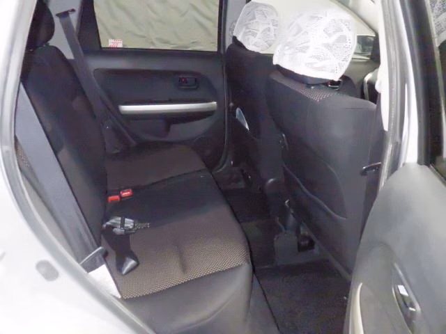 TOYOTA IST