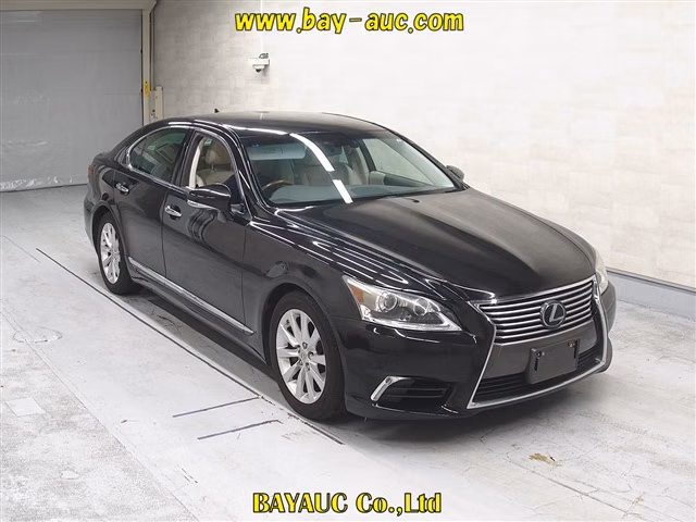 Lexus LS460