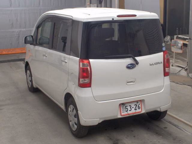 SUBARU LUCRA
